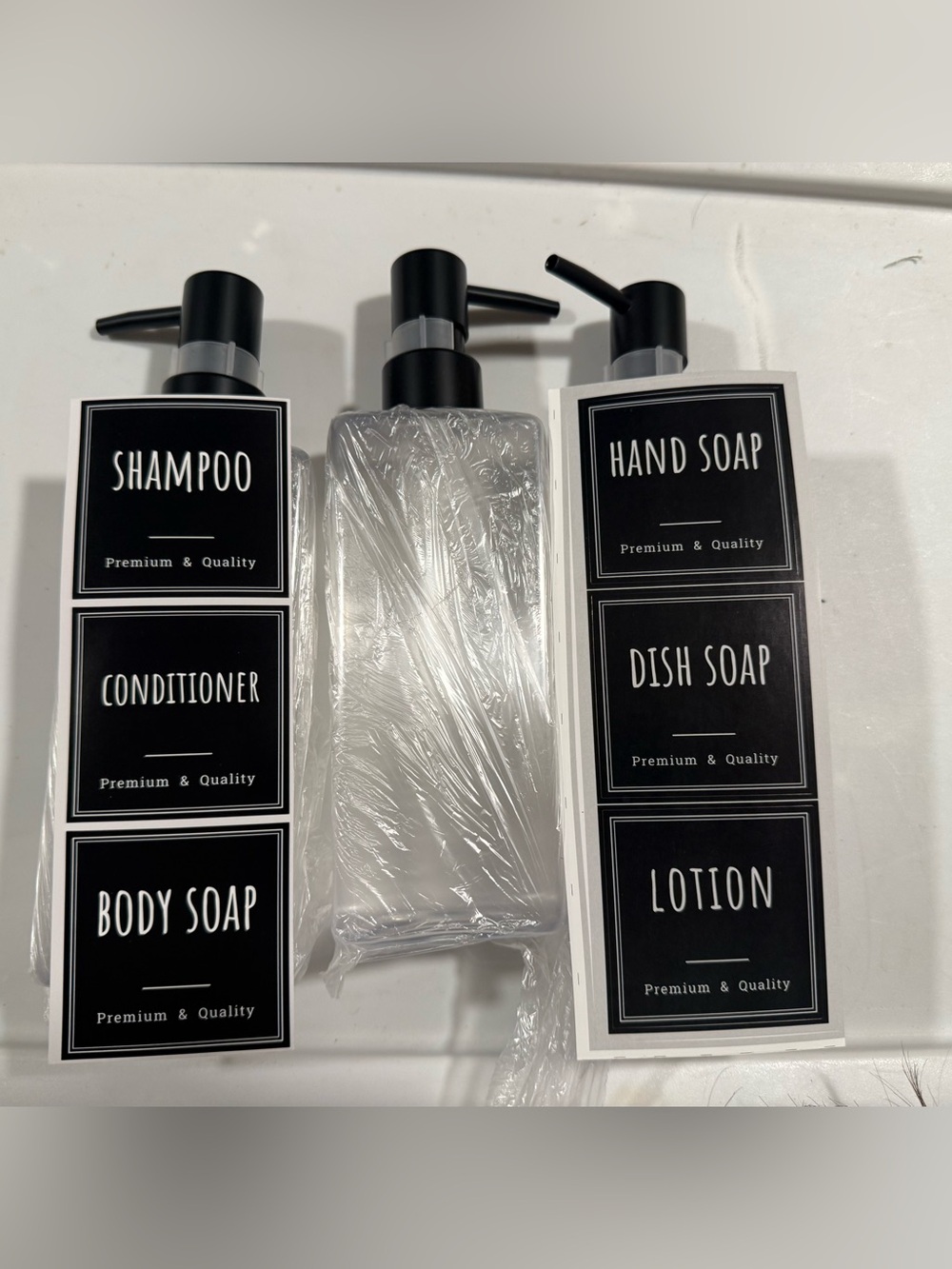 Black Lotion/Soap Pump Bottle with Matte Black Pump
